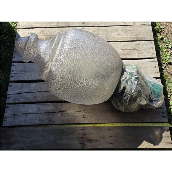 Light Fixture (Plastic Shade)