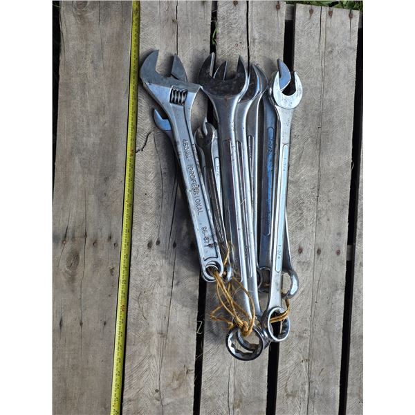 Set of Wrenches up to 1 ¾”