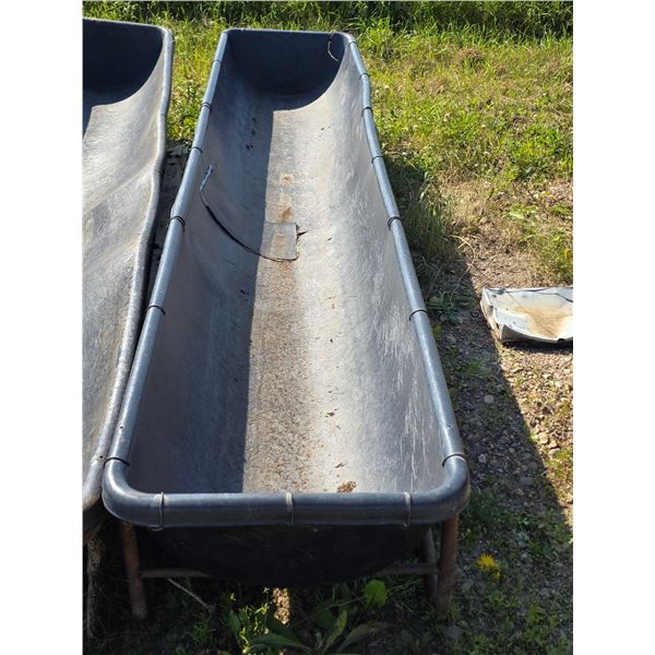 Bunk livestock feeder- has crack on the corner- 12ft L