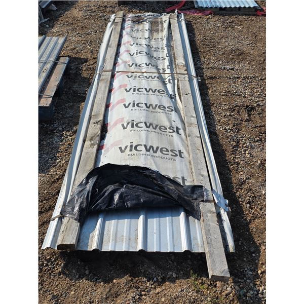 Assorted siding/ facia- 14ft by 42 W- approx 10 pieces