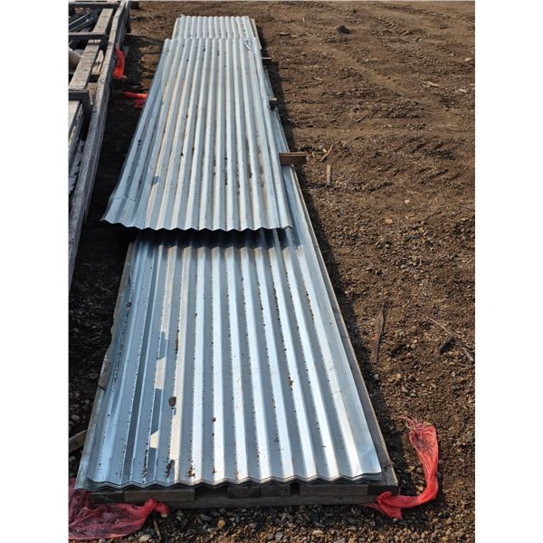 Assorted siding- cut pieces- up to 8ft- 12ft- approx 20 pieces