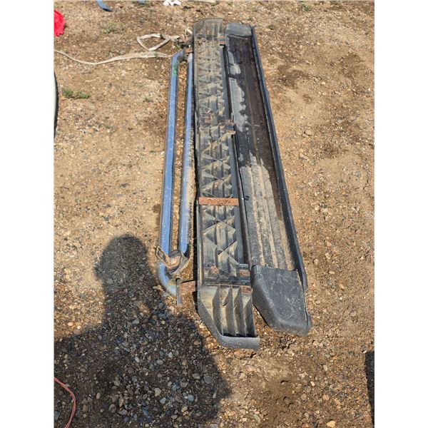 Truck steps- 91 L and truck bed rails