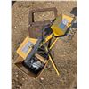 Image 1 : Paint sprayer guns, work light and rusted vehicle door