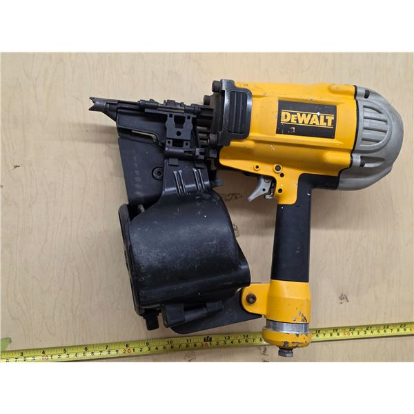 Dewalt 38mm-70.75mm Air Nailer - Works
