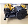Image 2 : Dewalt 38mm-70.75mm Air Nailer - Works