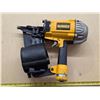 Image 3 : Dewalt 38mm-70.75mm Air Nailer - Works