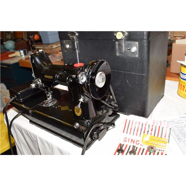 221K Singer Featherweight Sewing Machine – Very Clean, Working