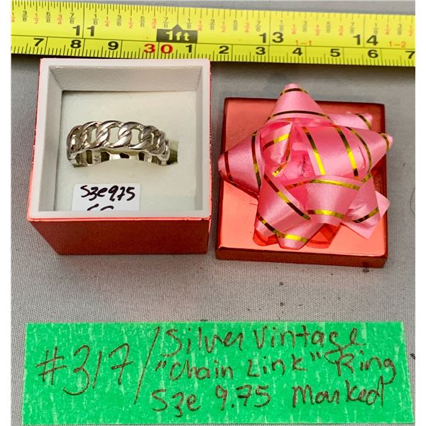 Vintage Chain Link Ring in Box – Size 9.75.  Marked “SI” Possibly Silver 