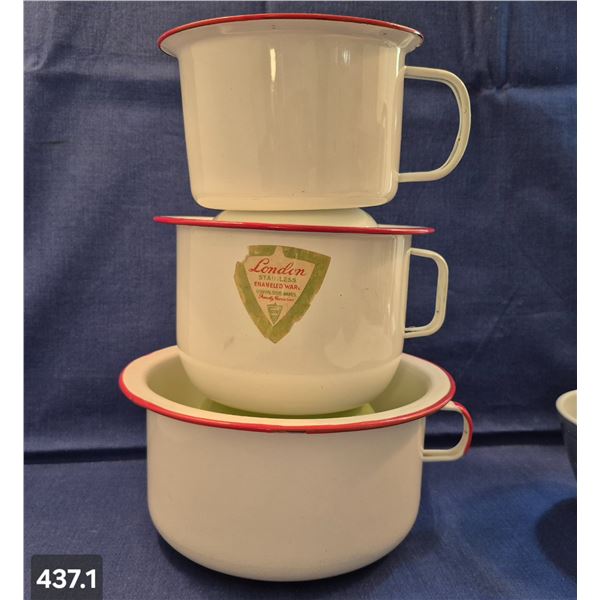 Set of 3 graduating sized red/white enamel pots, w/original label, 6 1/2, 7 1/2, & 9 1/2 inches acro
