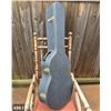 Image 1 : Vintage well-made cloth-covered wooden guitar case, with a plush interior, great condtion overall, s