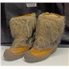 Image 1 : Mukluks - Women's Size 8