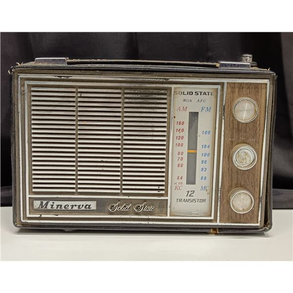 Vintage Minerva Transistor Radio