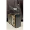 Image 5 : Vintage Minerva Transistor Radio