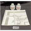 Image 2 : Co-Op Collectable Salt & Pepper Shakers, (2) NOS Cloth Napkins