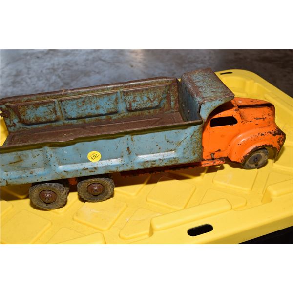 Lincoln Toy Pressed Steel Dump Truck