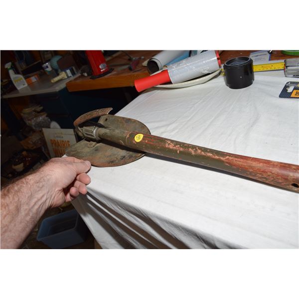 Folding Military Foxhole Shovel