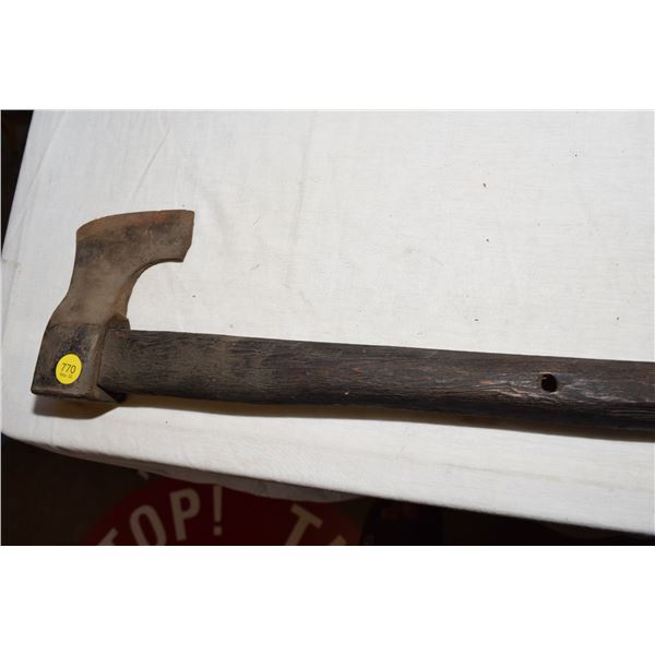 Vintage Offset Axe