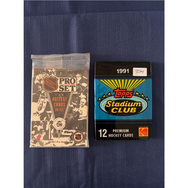 Unopened Hockey Card Packs (2)