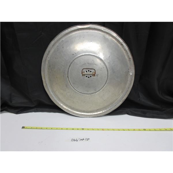 Bread pan lid (19” diameter)