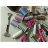 Image 2 : Metallic and glitter thread