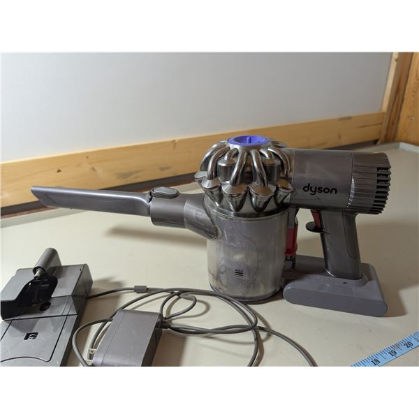 Dyson hand vacuum - fails after a few minutes of use