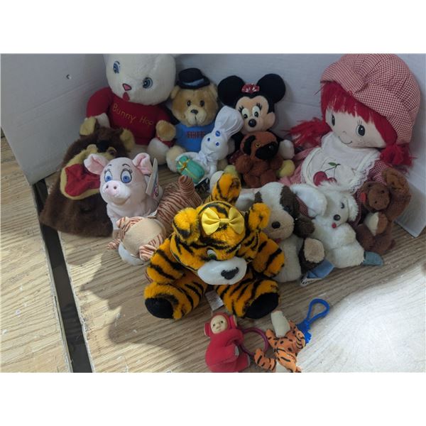 Assorted Plush/Stuffie Toy Lot