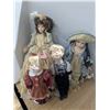Image 1 : (4) Porcelain Dolls w/ Stands