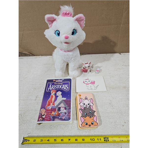 Aristocats Lot inc. Plush Toy, VHS, etc.