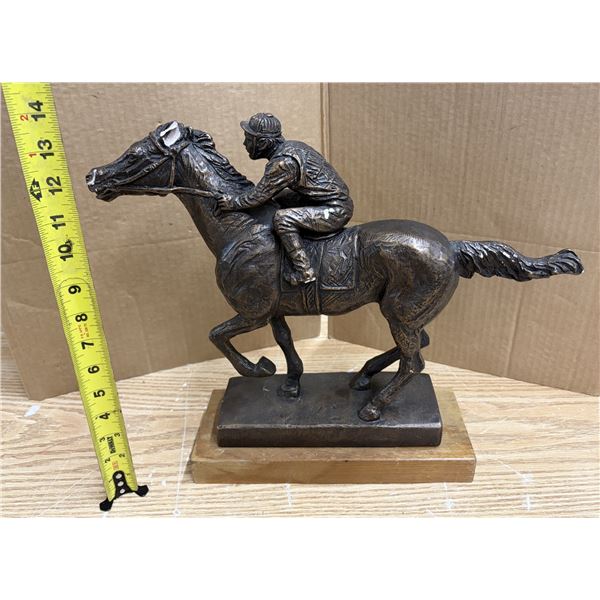 Hourse Trophy. (Minor Chips) Total Weight -  4.15 Kg.