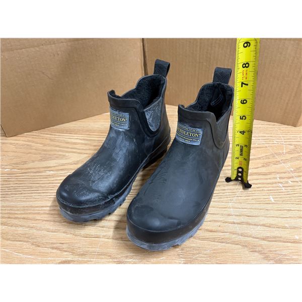 Black Pendleton Chelsea rain boots - Size US 7.