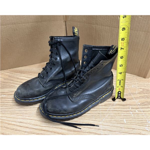 made in england Vintage Black Dr. Martens 1460 Smooth Leather Lace-Up Boots featuring the iconic 8-e