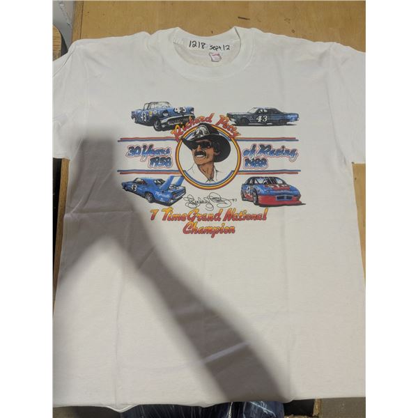 1988 Richard Petty White NASCAR T-Shirt, Size XL