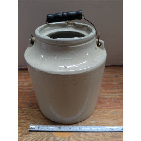 3/4-Gal Pickling Crock – has chips, no cracks, blemish