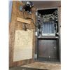 Image 2 : Antique Telephone