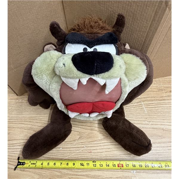Vintage Warner Bros. Looney Tunes Tasmanian Devil (Taz) plush stuffed animal.
