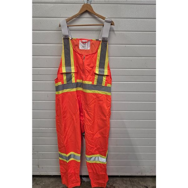 Futura Workwear high-visibility orange workwear garment. Size XXL (New) (Length 62")