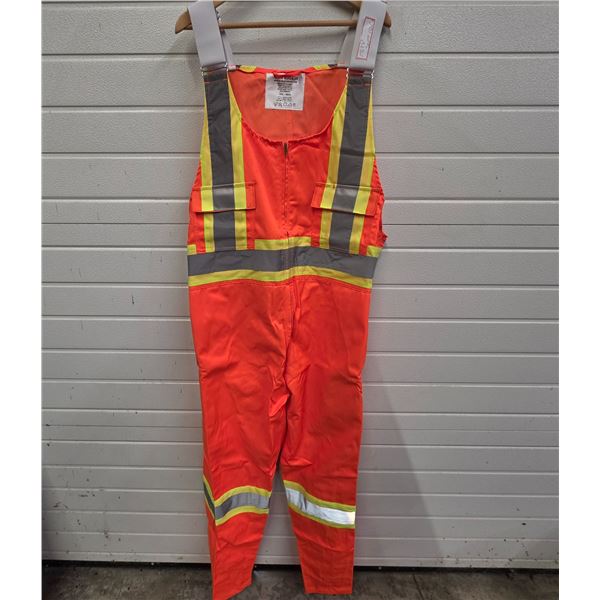 Futura Workwear high-visibility orange workwear garment. Size XXL (New) (Length 62")