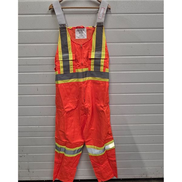 Futura Workwear high-visibility orange workwear garment. Size M (New) (Length 62")