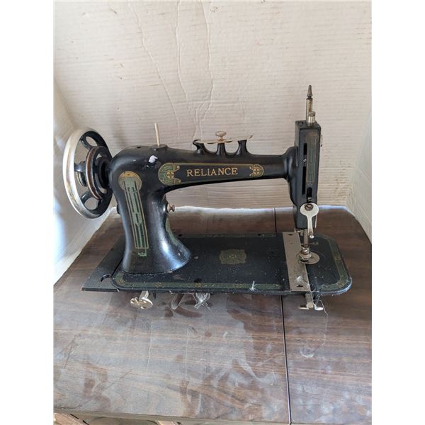Vintage/Antique Reliance Sewing Machine
