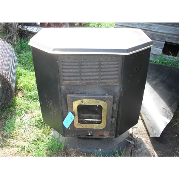 Caneco pellet stove - 33"W x 38"H, broken glass