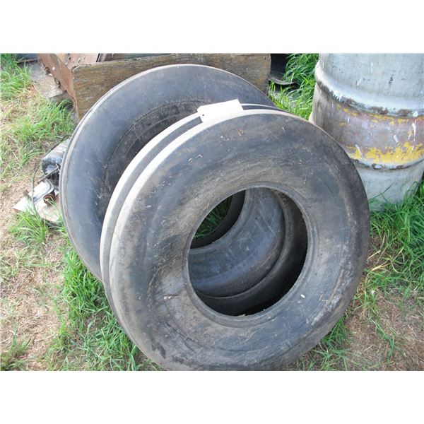 2x MDG Sure Trak front tractor tires - 10.00-16.5L