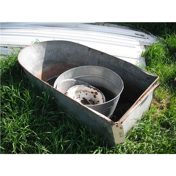 galvanized bath tub with galvanized pail and enamelware bowl