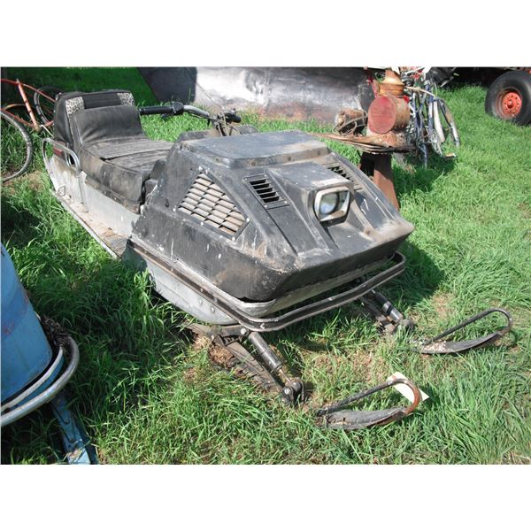Arctic Cat Cheetah snowmobile - for parts or project