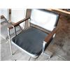 Image 2 : 3 vintage chairs - 1 on wheels