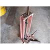 Image 4 : homemade jack with wheels using jackall