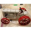 Image 2 : cast iron Fordson tractor toy - marked 1425, 6" long