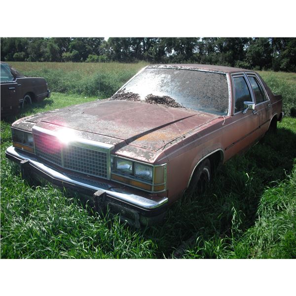 Ford car VIN: 2FABP33F1BB120452