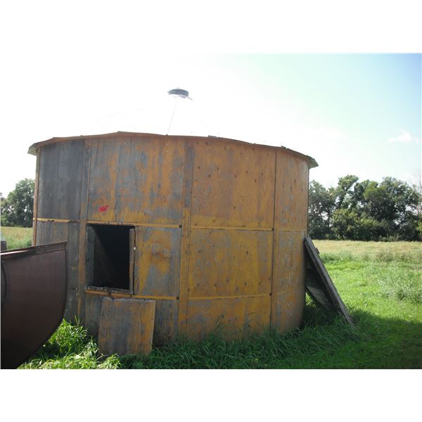 approx. 75-100 bushels of grain screenings - bin not included