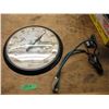 Image 1 : slingshot and Springfield thermometer