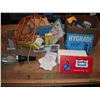 Image 1 : trouble light, repair kits, etc.